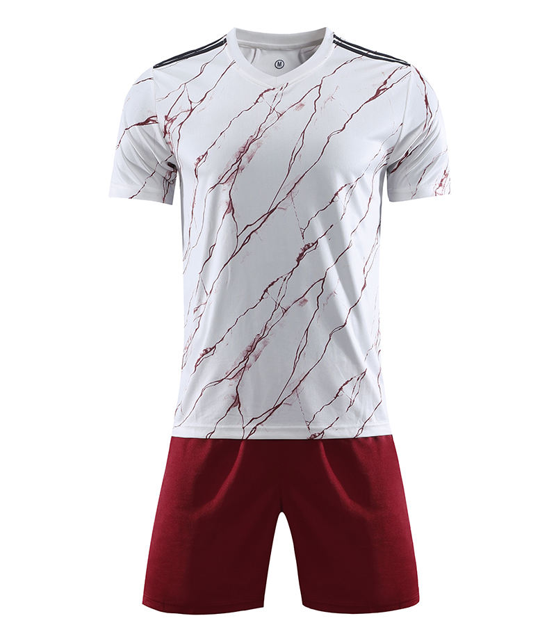 National Apparels 2024 Latest Design Soccer Uniform Set New Arrival Team Name Men Soccer Sports Football Uniforms For Sale
